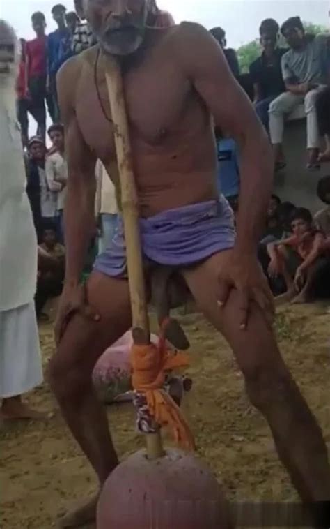 Bizarre Hot Indian Uses His Big Cock For ThisVid