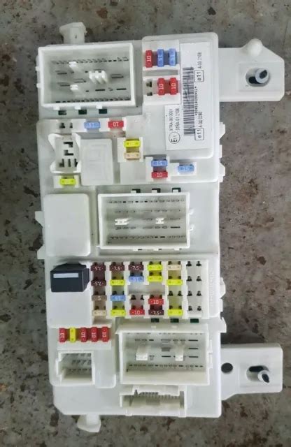 FORD KUGA MK1 Body Control Module Fuse Box Bcm 7M5T 14A073 Jg 2008