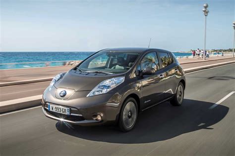 Nissan LEAF con batería de 30 kWh Autonomía de hasta 250 kilómetros