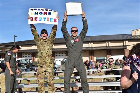 Gallery Loved Ones Welcome Deployed Dyess Airmen Back Home To Abilene