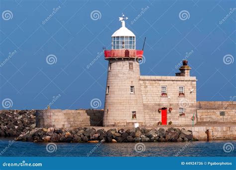 Lighthouse in Ireland stock photo. Image of peninsula - 44924736