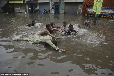 Heavy Rain Triggers Floods In Pakistans Karachi This Is Money