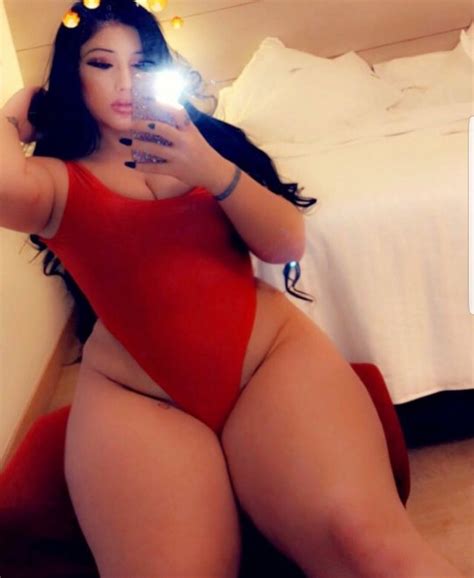 I Would Suffocate Myself Between Those Thighs Porn Pic