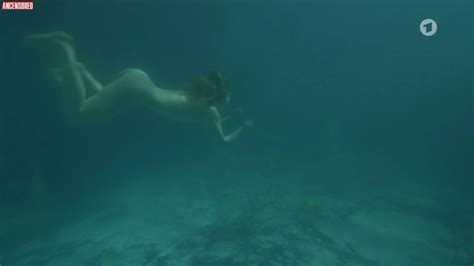 Naked Alina Levshin In In The Face Of Crime