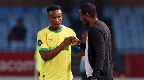 NEWS: Mamelodi Sundowns Captain Themba Zwane Urges Teammates To Not ...