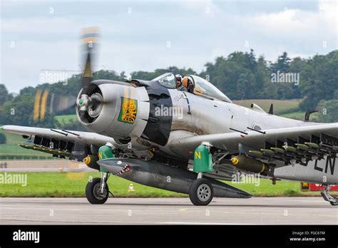 Douglas A 1 Skyraider Hi Res Stock Photography And Images Alamy