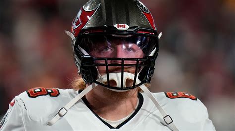 Buccaneers center Ryan Jensen retiring after 11 seasons | wtsp.com