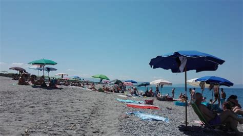 Estate Arriva Il Caldo Spiagge Affollate Lameziaterme It