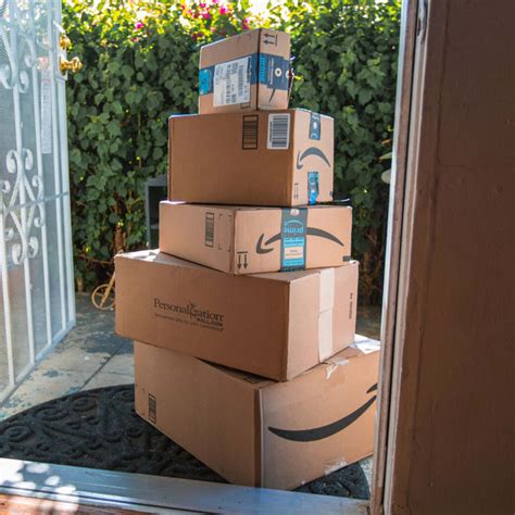 Fans react to the latest public appearance made by casey coates 8