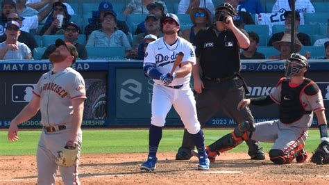 Max Muncy Ropes A Three Run Home Run In The 8th 09072022 Los