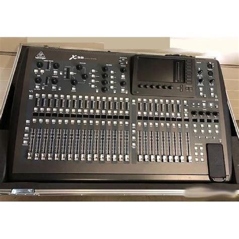 Behringer X 32 Compact 40 Input 25 Bus Mixing Console At Rs 1 27 Lakh