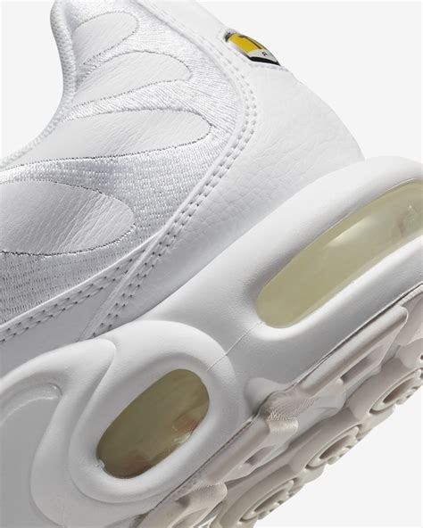 Nike Air Max Plus Men S Shoe Nike AT