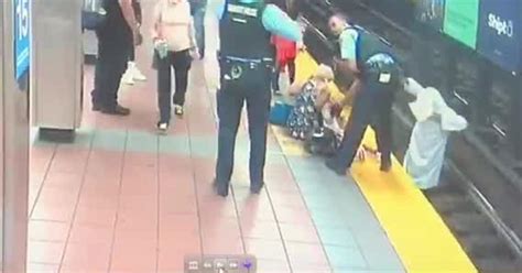 Watch Good Samaritan Saves Woman Who Fell On Train Tracks Cbs