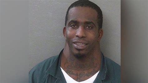 Charles Mcdowells Wide Neck Mugshot Know Your Meme