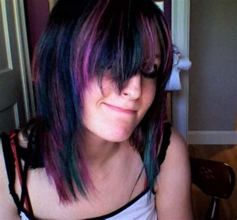 Purple Emo hairstyle | Celebrities Hairstyle Gallery