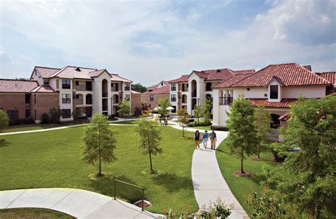 West Campus Apartments | LSU Residential Life