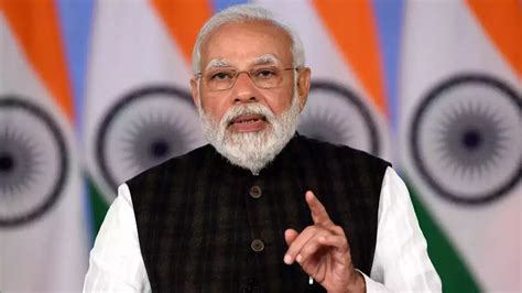 Refrain From Unnecessary Remarks On Movies Pm Modi Tells Bjp Leaders