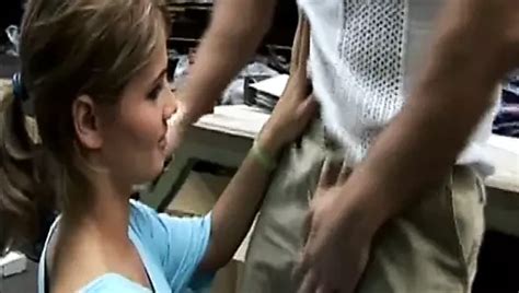 Handjob Spiel Mit Mehrfacher Sperma Und Orgasmen F R Einen Amateur Regisseur Mit Zwei Hei En