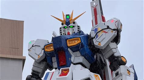 ROBOT FUKUOKA LALAPORT IL GUNDAM PIÙ ALTO PIÙ BELLO DEL GIAPPONE