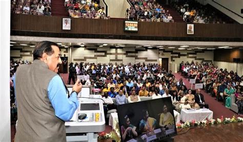 Dr Jitendra Singh Exclusive Women S Portal For Research Grants