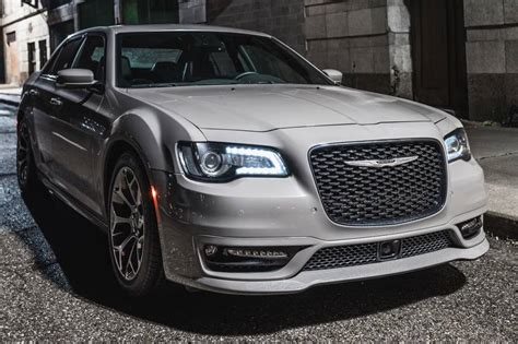 2019 Chrysler 300 Color Options