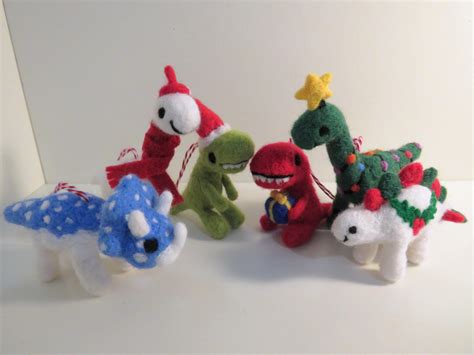 Meet the Christmas dinosaur collection! : r/crafts