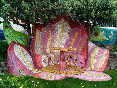 Pin By Maggie Krieg On Mosaic Mosaic Garden Mosaic Art Mosaic