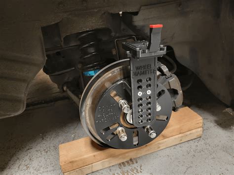 Universal Wheel Fitment Offset Measurement Tool