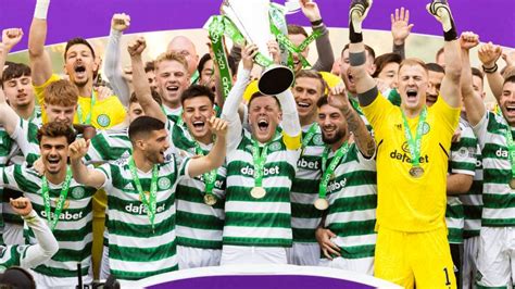 Reaction As Hearts Clinch Fourth Celtic Lift Premiership Trophy