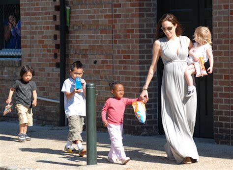 Brad Pitt and Angelina Jolie Kids ~ Cool Wallpapers