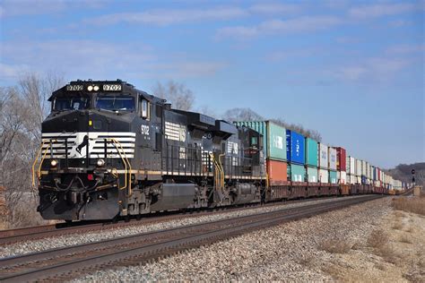 Norfolk Southern Wb Intermodal Train Ns E Of Fl Flickr