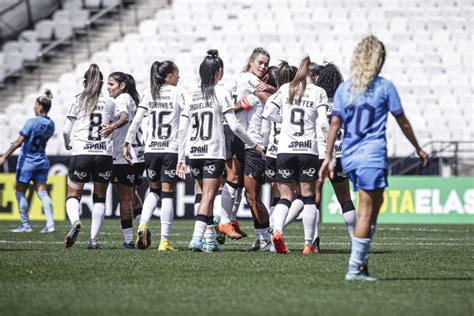 Veja fotos de Corinthians x Real Brasília pelo Brasileirão feminino