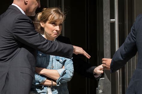 Allison Mack Sentenced Years In Prison For Role In Nxivm Sex Cult