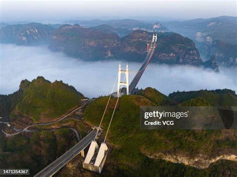 Aizhai Suspension Bridge Photos and Premium High Res Pictures - Getty ...