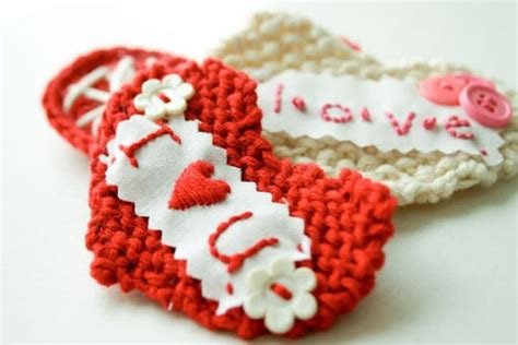 17 Valentine's Day Crafts From The Heart