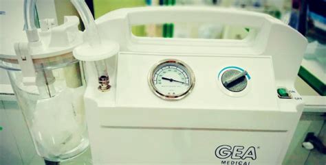 Mengenal Alat Suction Pump Alat Sedot Cairan Lendirdahak Galeri Medika