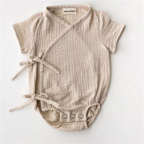 Bodie Muselina Sand MINU BABY Ropa y complementos de Bebé hechos a