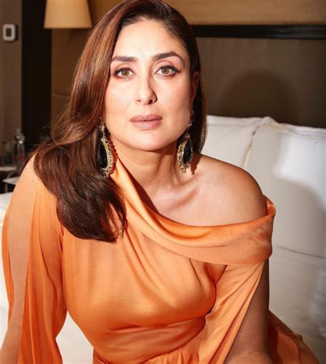 Kareena Kapoor Looks Sexy In Satin Co Ord Set Worth Rs 14k Styles It