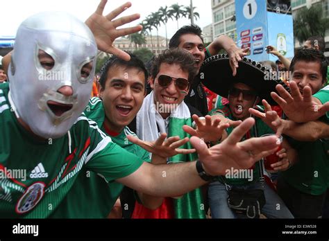 Mexico fans watching the match hi-res stock photography and images - Alamy