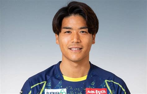 群馬退団のdf藤井悠太が31歳で現役引退大宮、横浜fc、福岡でプレー「プロ選手として活動した時間は僕の宝物」 サッカー スポーツブル