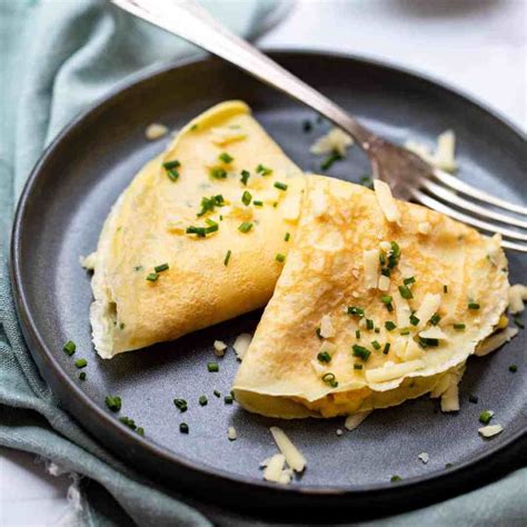 Breakfast Cr Pes With Eggs And Cheddar Recipe Savory Crepes Crepe