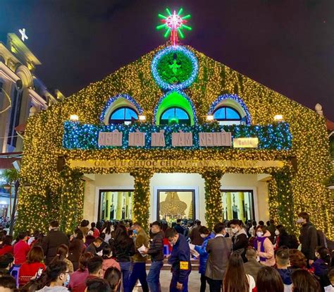 Top 15 điểm vui chơi check in hot nhất Hà Nội dịp Noel này