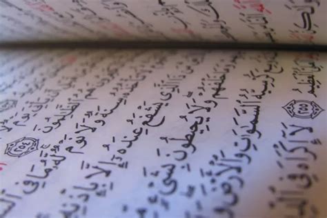 Surat Al Waqiah Lengkap Tulisan Arab Latin Dan Terjemahan Tentang Hari