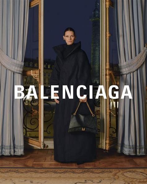 Рекламная кампания Balenciaga весна 2024 In 2024 Balenciaga Spring