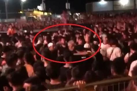 Edis ve Gazapizm konserinde tekmeler havada uçuştu Yeni Akit