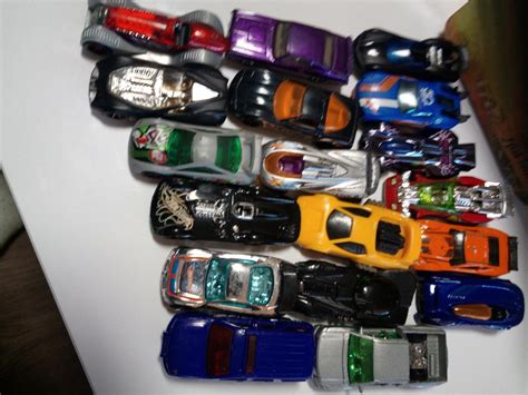 Kovová autíčka Hot Wheels ks plechový box Aukro