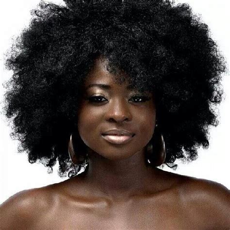 Beleza Cabelos Afros | Cabelo afro, Cabelo, Cabelo preto natural