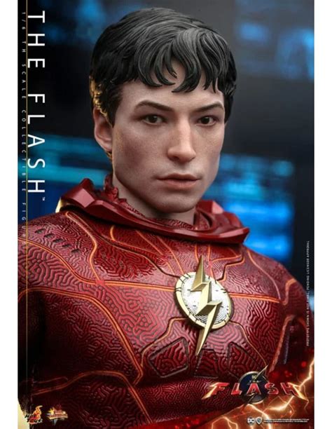 Comprar The Flash Figura The Flash Hot Toys Cm Mil Comics Tienda De C Mics Y Figuras
