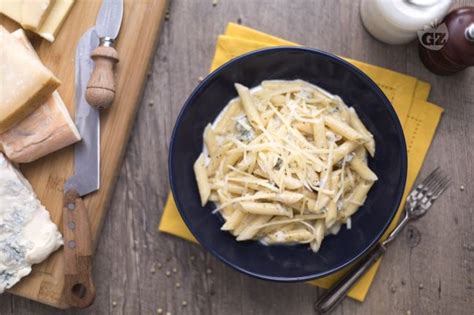 Ricetta Pennette Ai Formaggi La Ricetta Di Giallozafferano