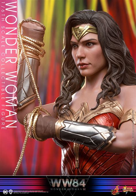 Hot Toys MMS Wonder Woman Hot Toys Complete Checklist